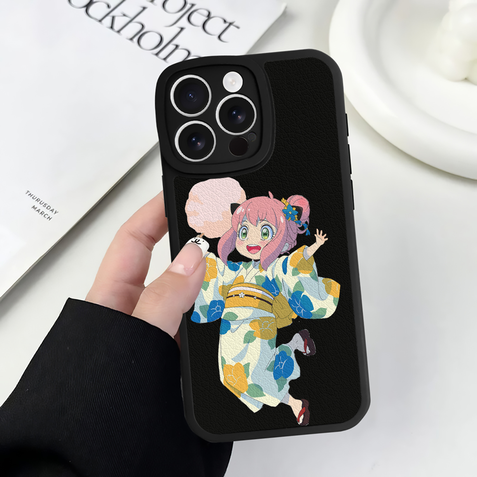 （画像用） SPY×FAMILY间谍家家酒 【iPhone 16シリーズ対応】シリコンスマホケース（レザー調） 材質：シリコン